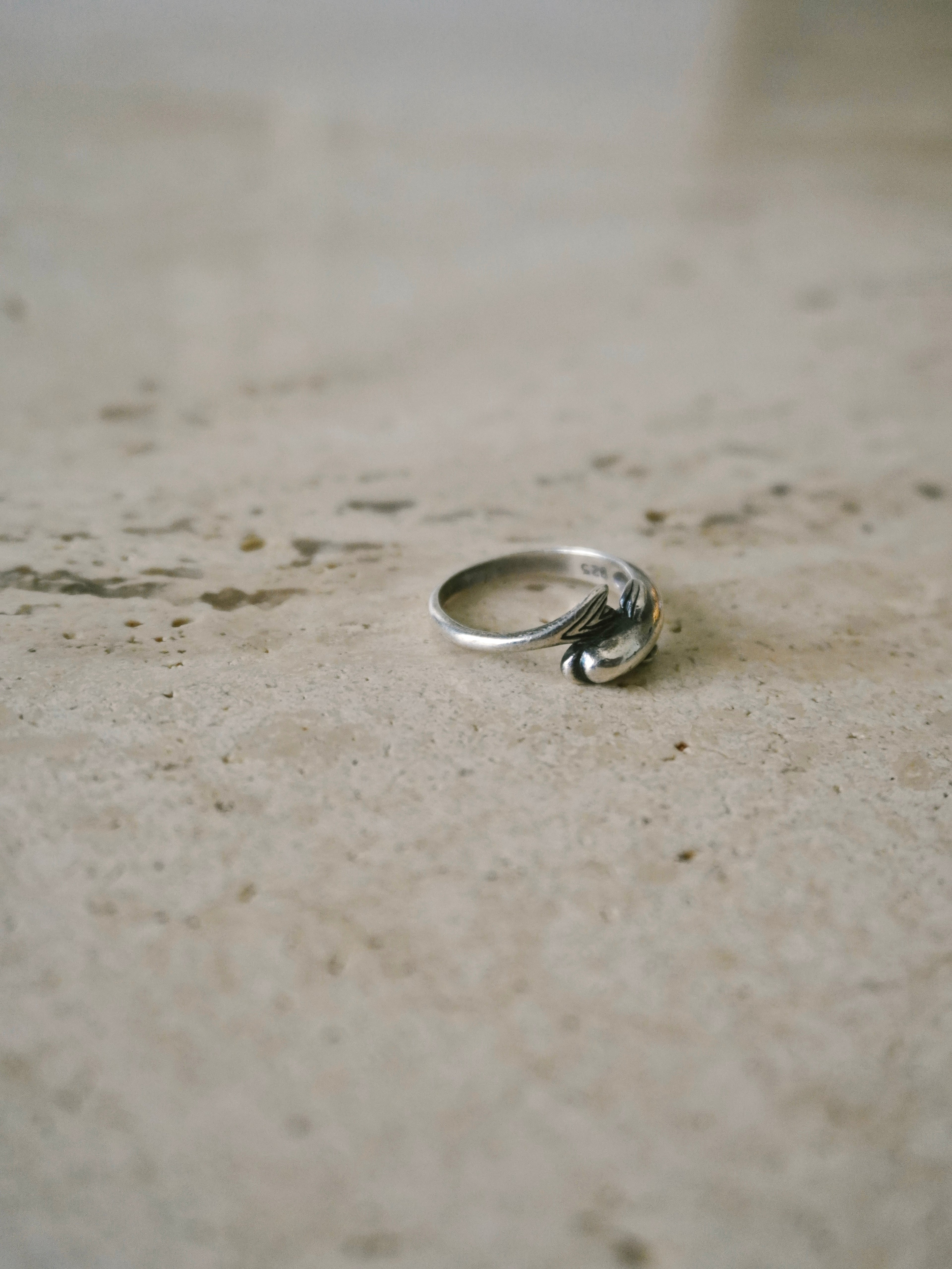 Dolphin Ring